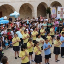مسيرة من المدرسة إلى بكركي